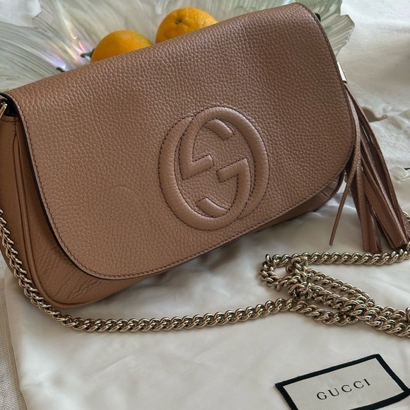 Gucci SoHo Disco GG Crossbody Flap Camelia Beige bag - Picture 6 of 16